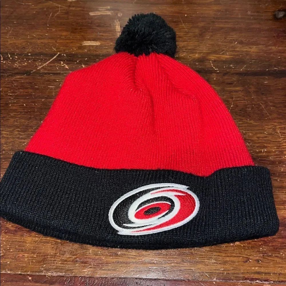 Red Black Soft Carolina Hurricanes NHL Knit Snowboard Ski Beanie Cap Hat Toddler